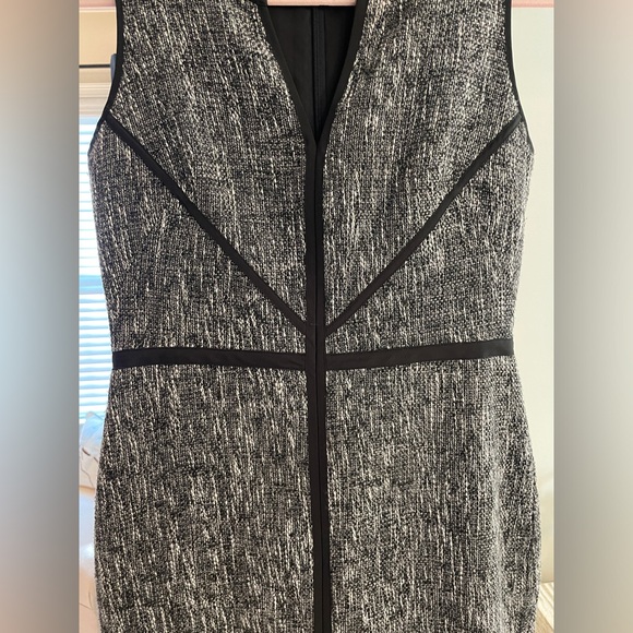 Ann Taylor Black and Gray Dress - Size 2 - Picture 2 of 3